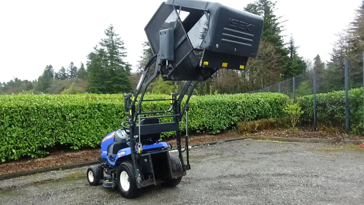 Iseki SXG326H Ride-on Mower - Image 4