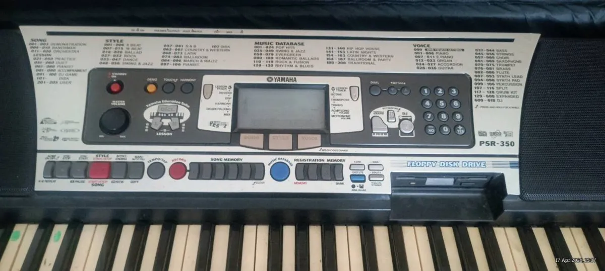 Yahama PSR 350 - Image 2