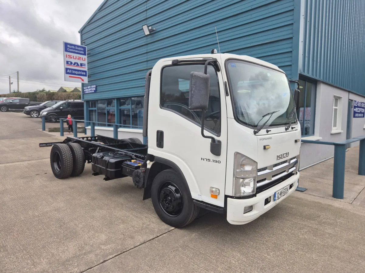 2012 ISUZU NPR 75.190 CHASSIS CAB - Image 1