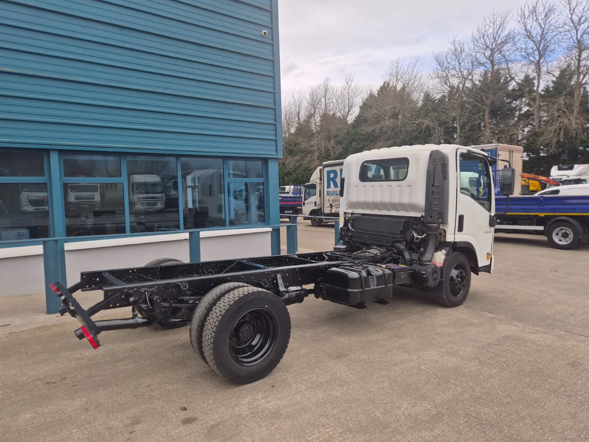 2012 ISUZU NPR 75.190 CHASSIS CAB - Image 4