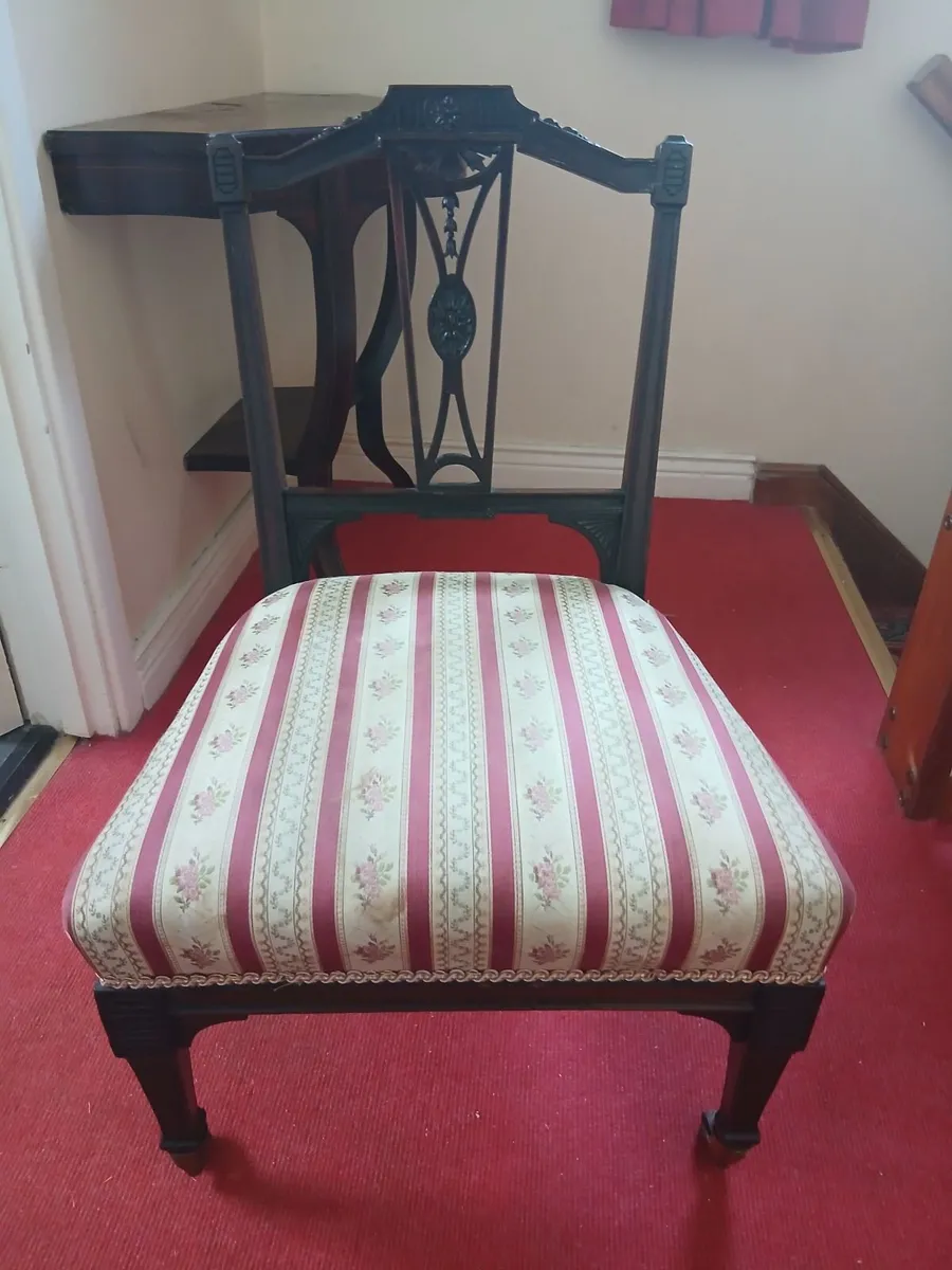 Antique chair - Short legs - Image 1