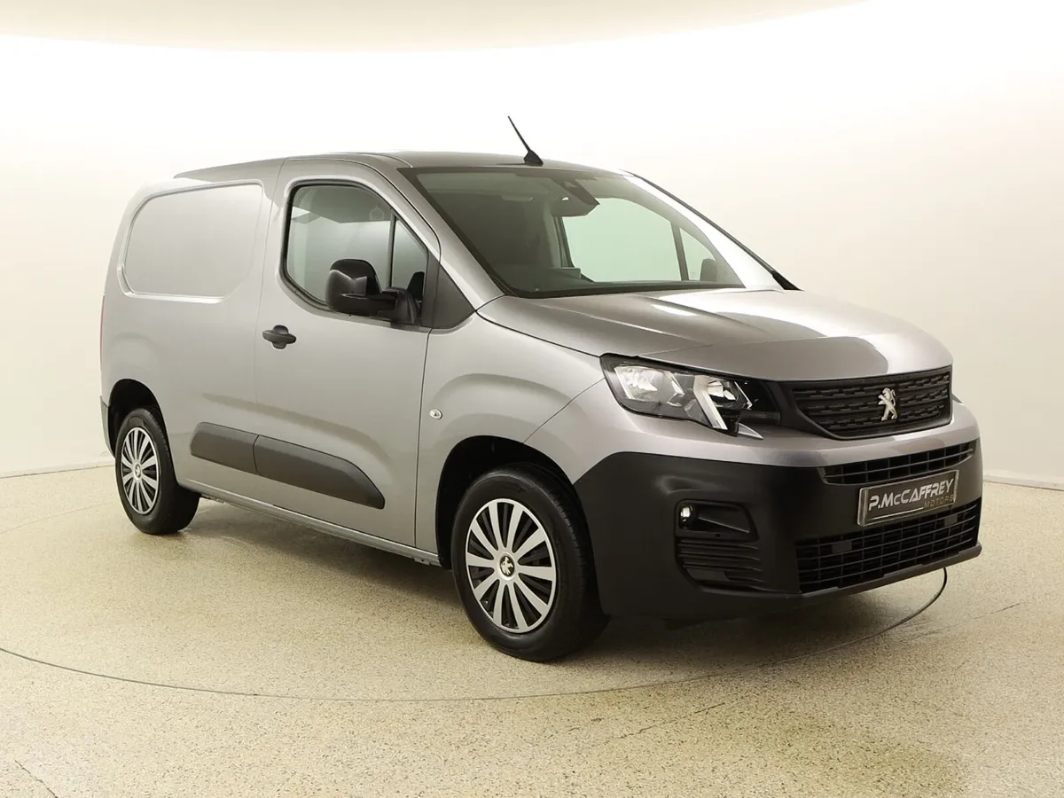 2022 Peugeot Partner 1.5 HDI Professional 3 seater - Image 1