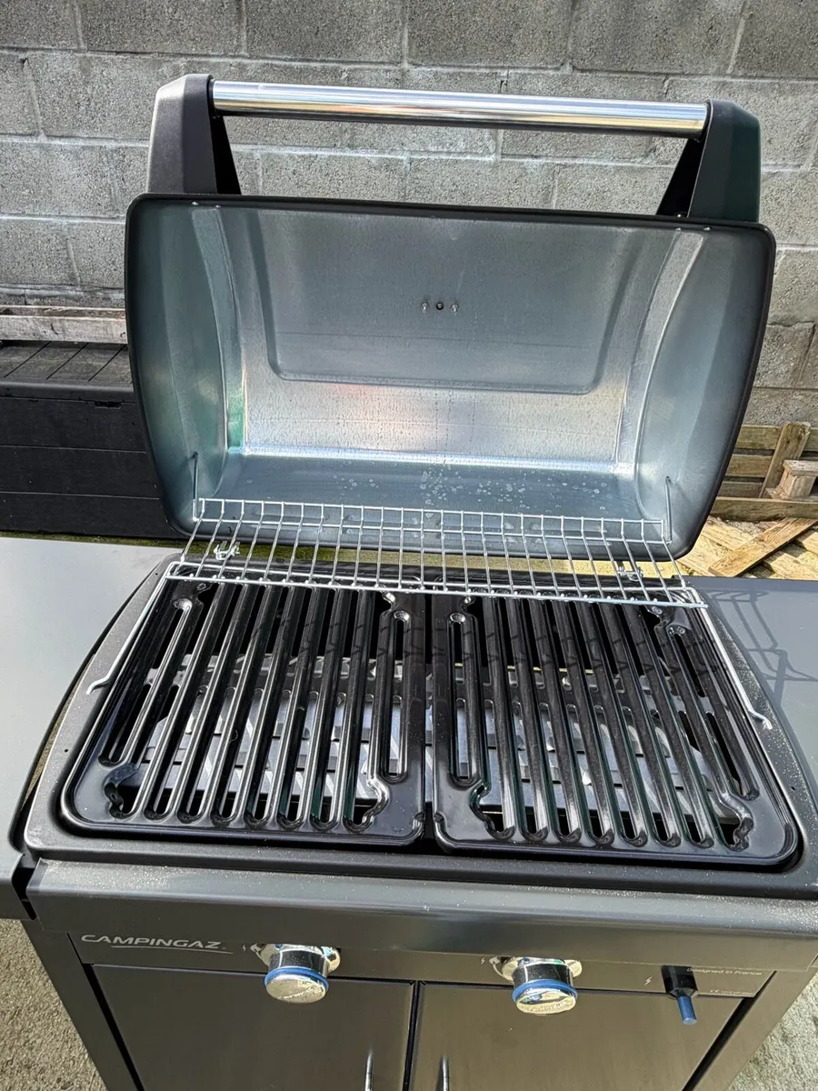 Campingaz 2 Series Classic LX Plus D Gas BBQ - Image 4