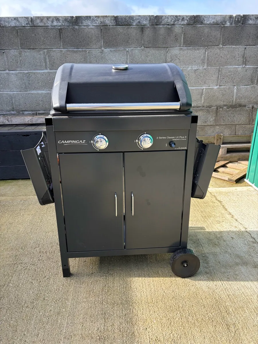 Campingaz 2 Series Classic LX Plus D Gas BBQ - Image 1
