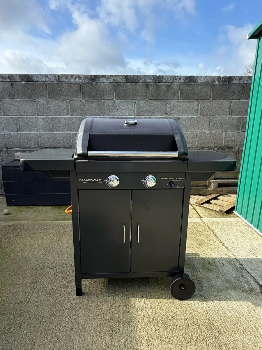 Campingaz 2 Series Classic LX Plus D Gas BBQ - Image 2