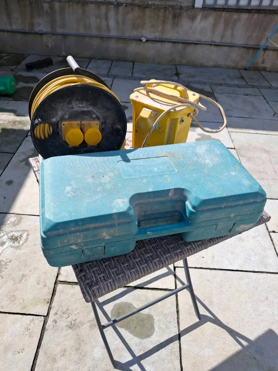 Makita grinder 110v - Image 1