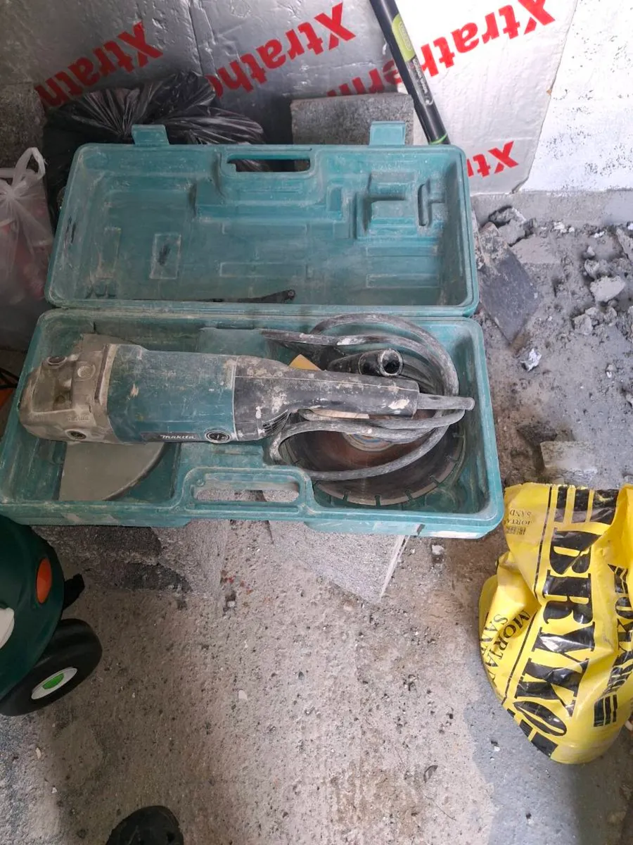 Makita grinder 110v - Image 4