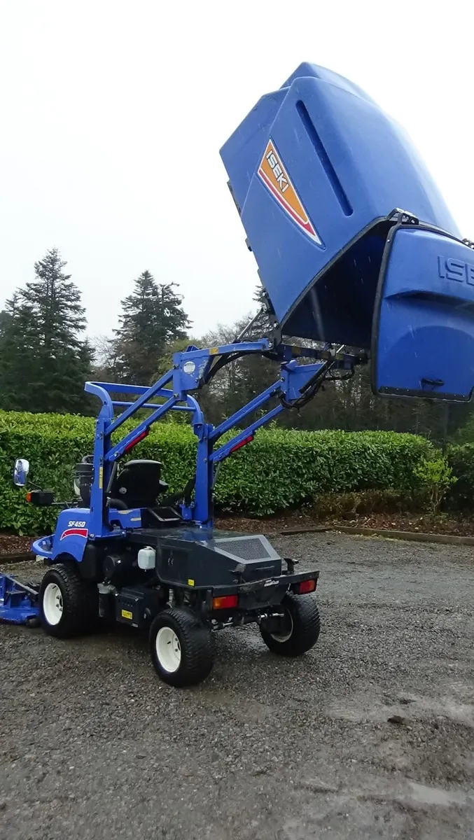 Iseki SF450 Ride-on Mower - Image 4