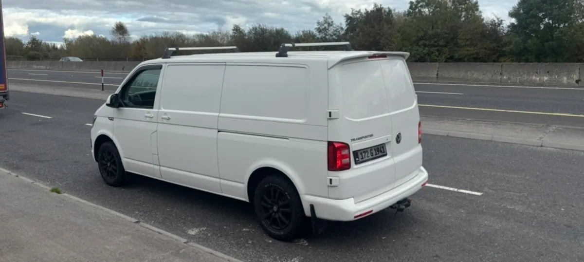 Volkswagen Transporter - Image 2