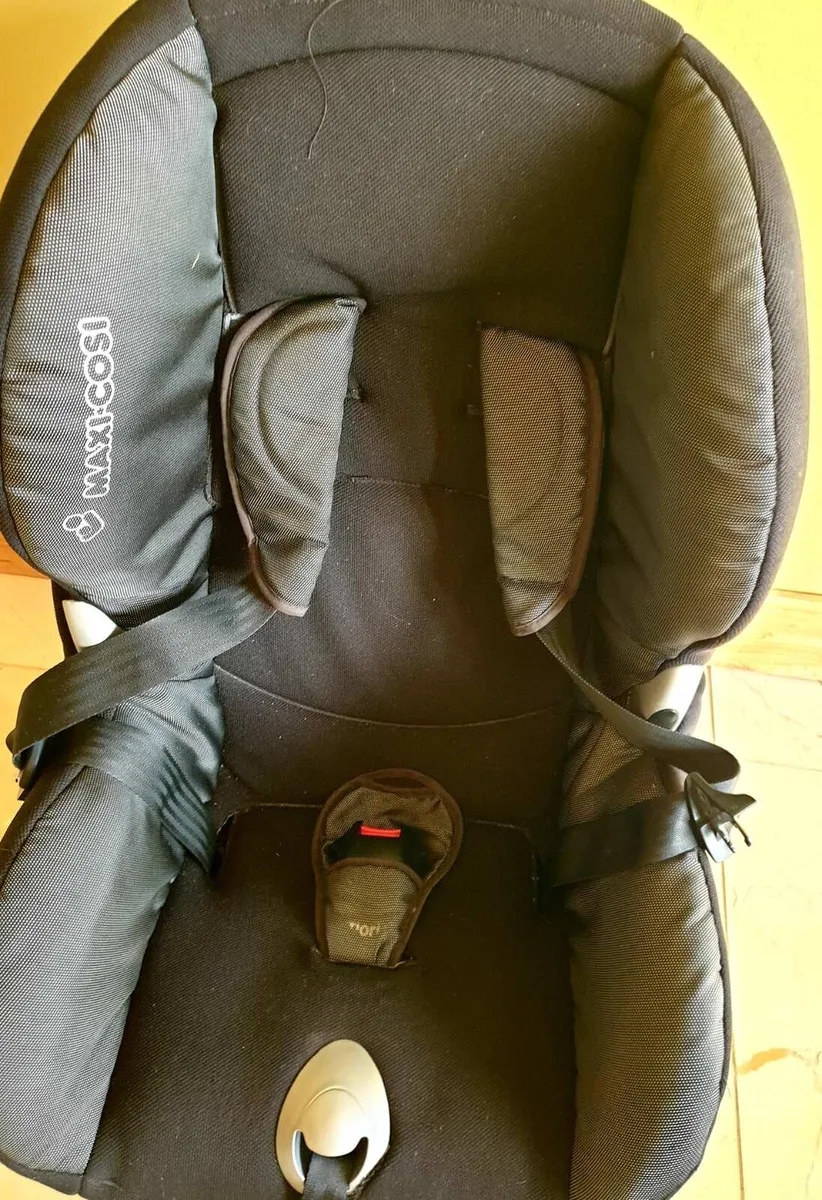 Maxi cosi car seat - Image 4