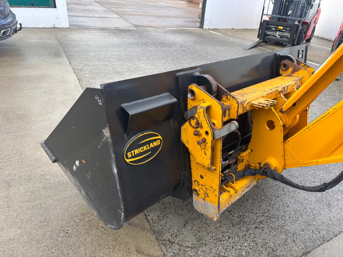 New 7.5 foot Strickland jcb bucket - Image 1