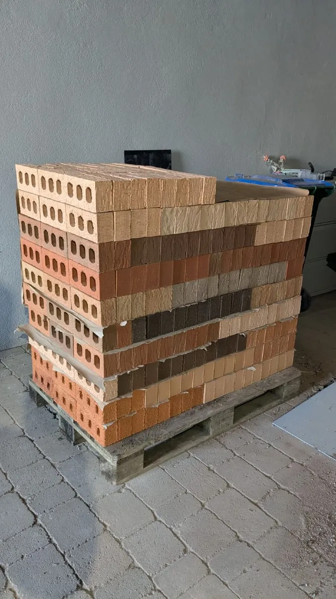 Clay bricks - Image 4