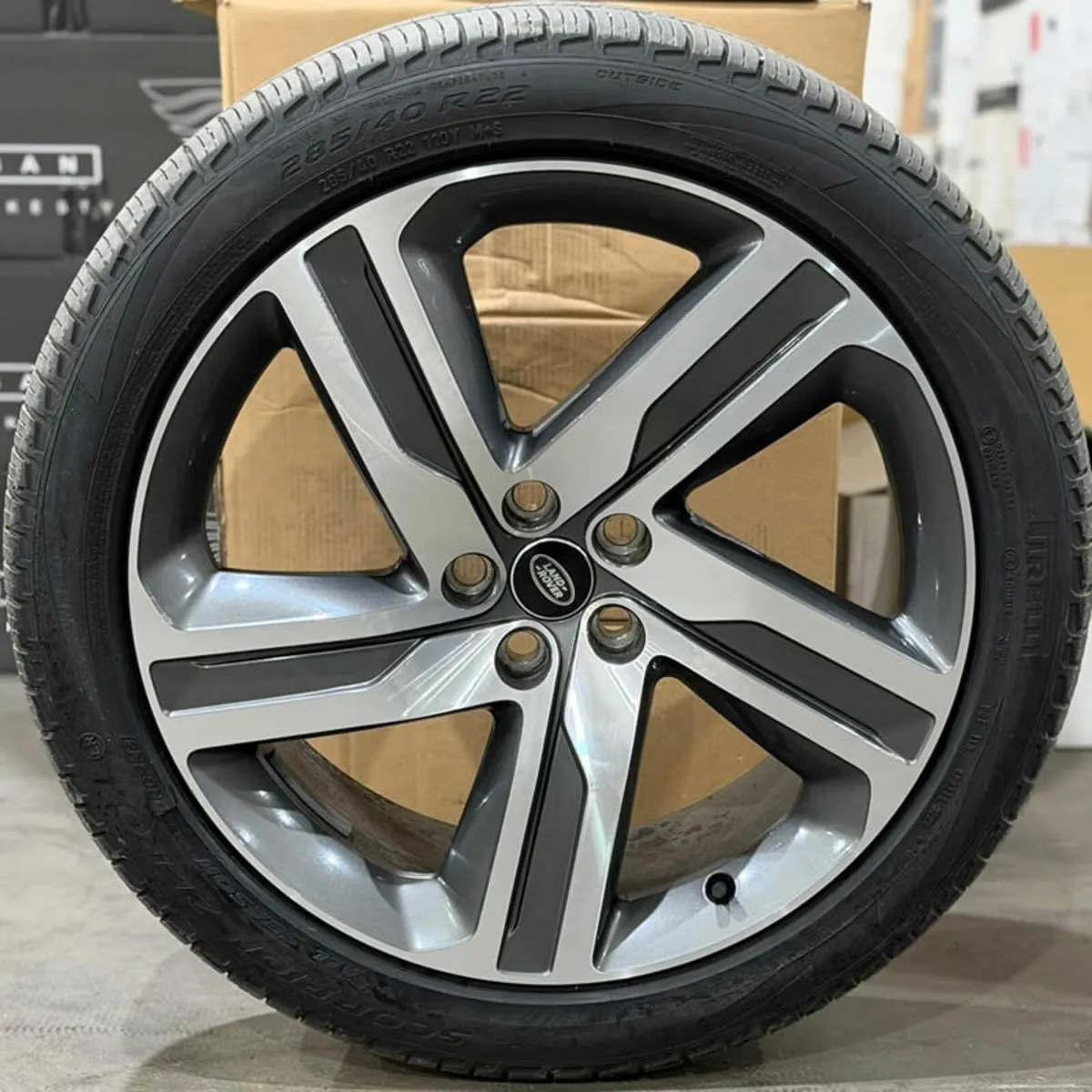 22" Genuine LAND ROVER DISCOVERY STYLE 5124 Alloys - Image 3