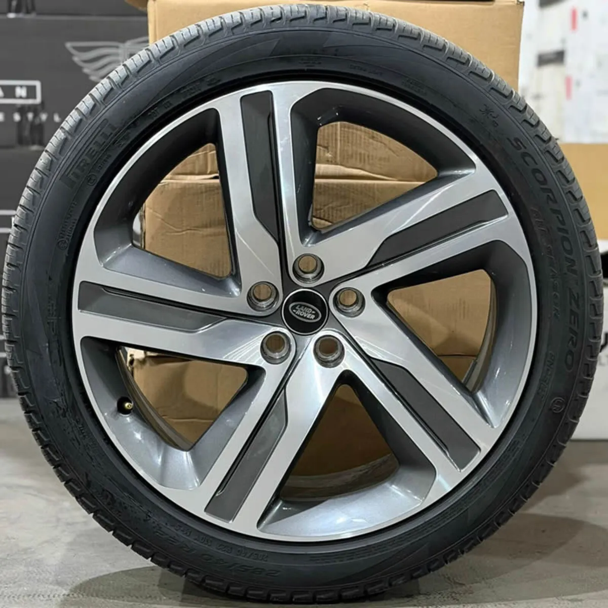 22" Genuine LAND ROVER DISCOVERY STYLE 5124 Alloys - Image 4