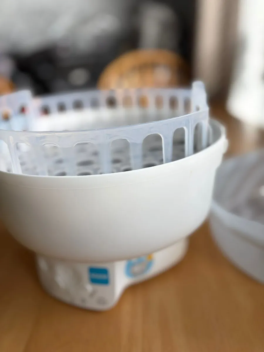 MAM Electric Baby Bottle Steriliser & Warmer - Image 3