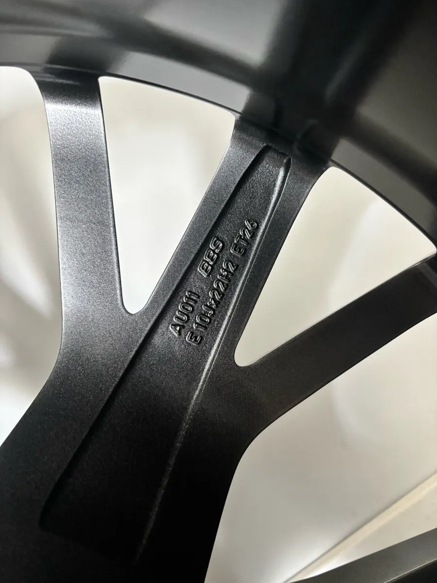 Genuine Audi 22 inch - Image 3