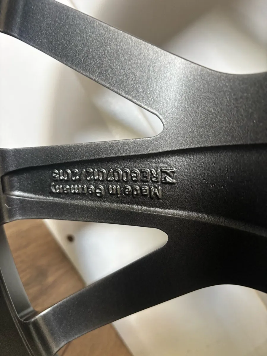 Genuine Audi 22 inch - Image 4