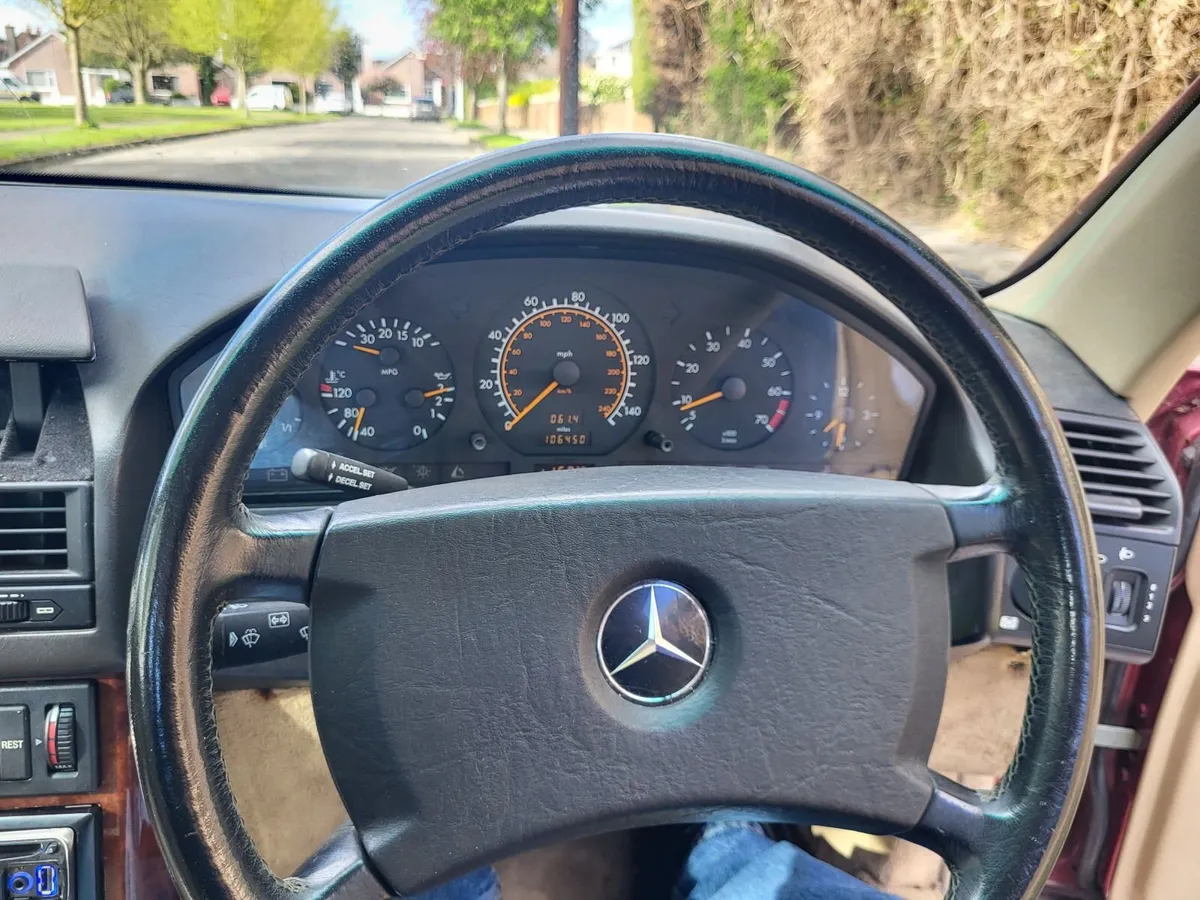 Mercedes SL 300 - Image 4