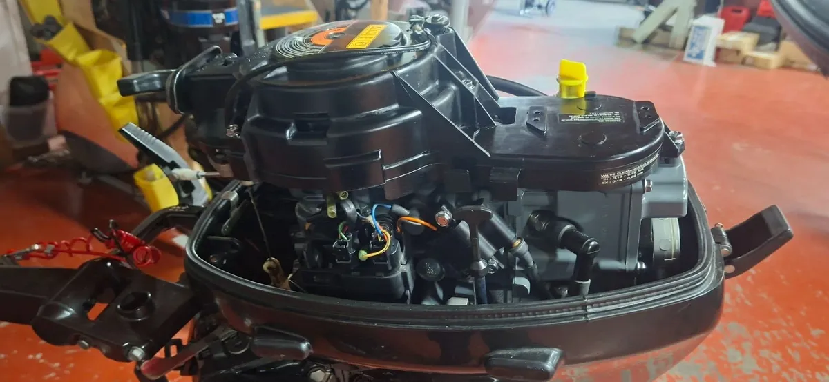 15hp Suzuki Outboard - Image 4