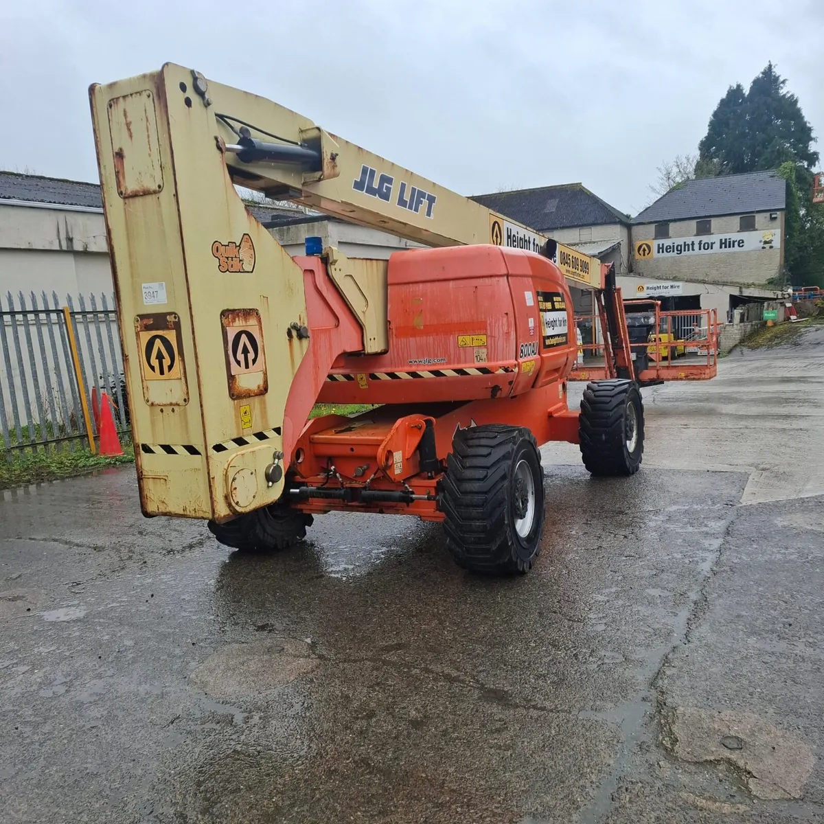 JLG 800AJ - 26m Artic Diesel Boom - Image 3