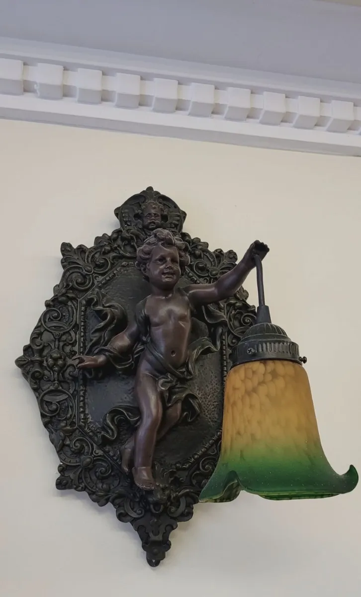 Cherub Style Mirror on Stand - Image 2