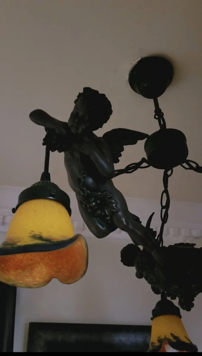 Cherub Style Mirror on Stand - Image 3