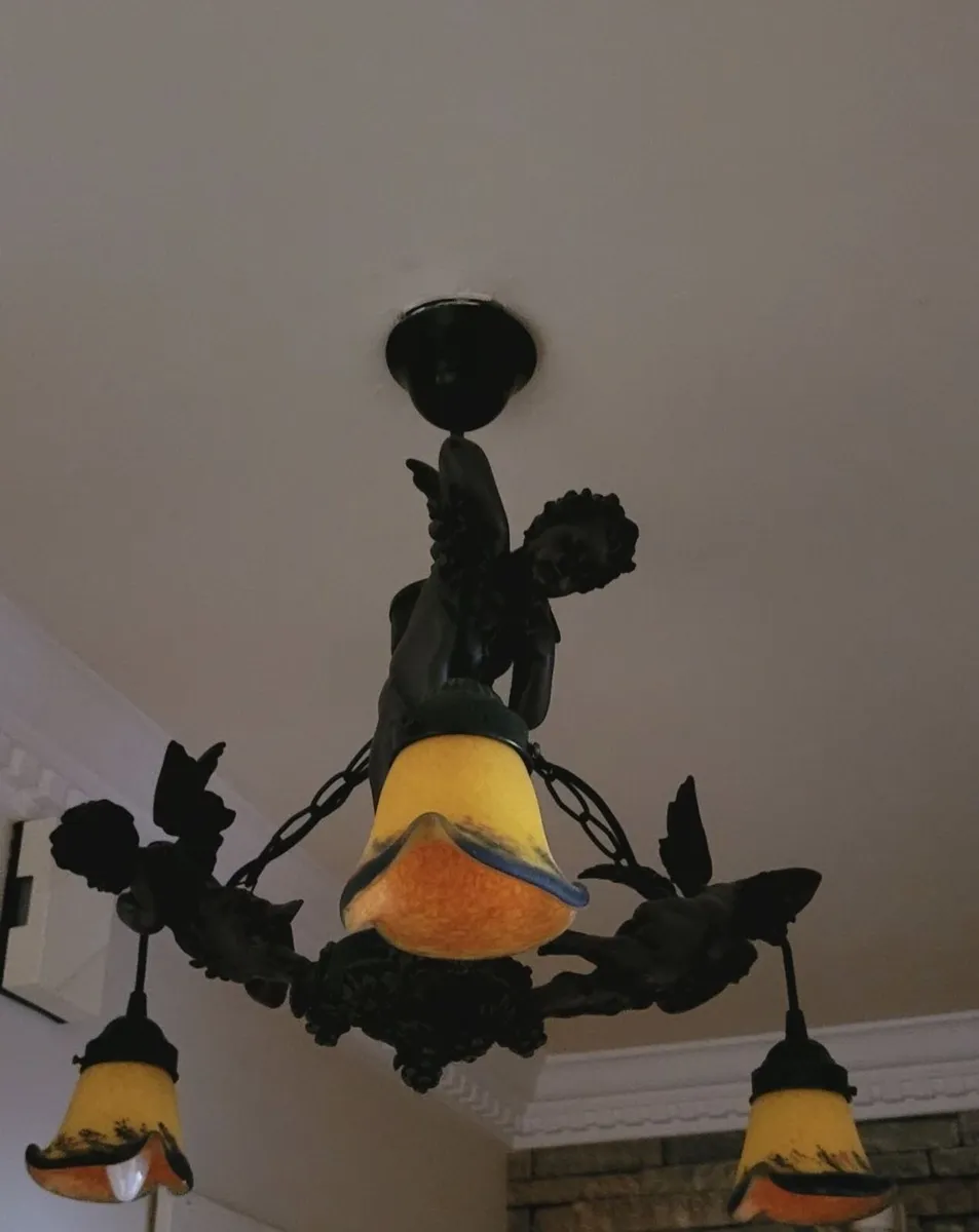 Cherub Style Mirror on Stand - Image 4