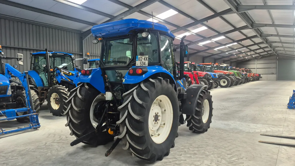 New Holland TD5.85 - Image 4