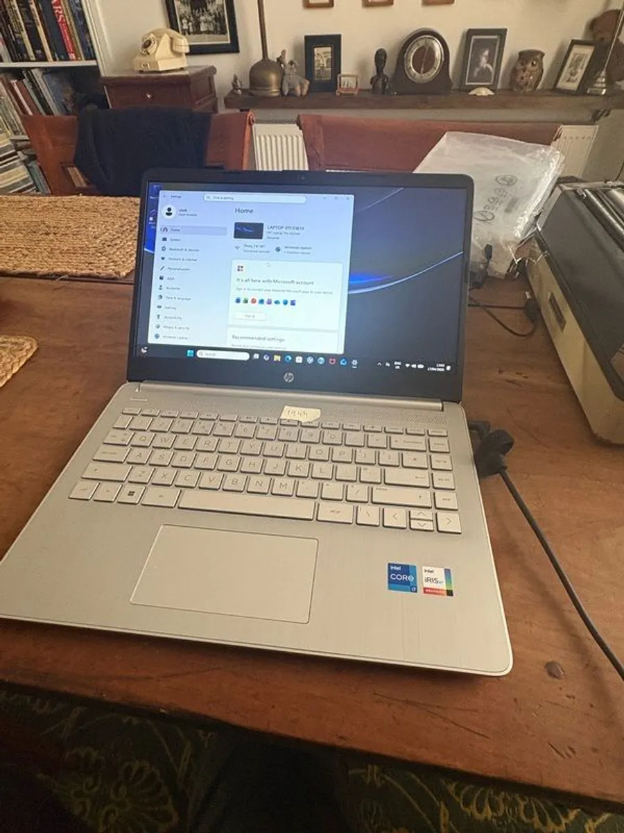 HP Pavillion Laptop - Image 1