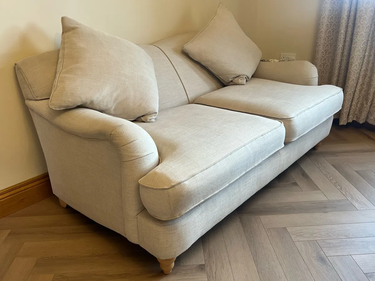 Cream sofa - Image 3