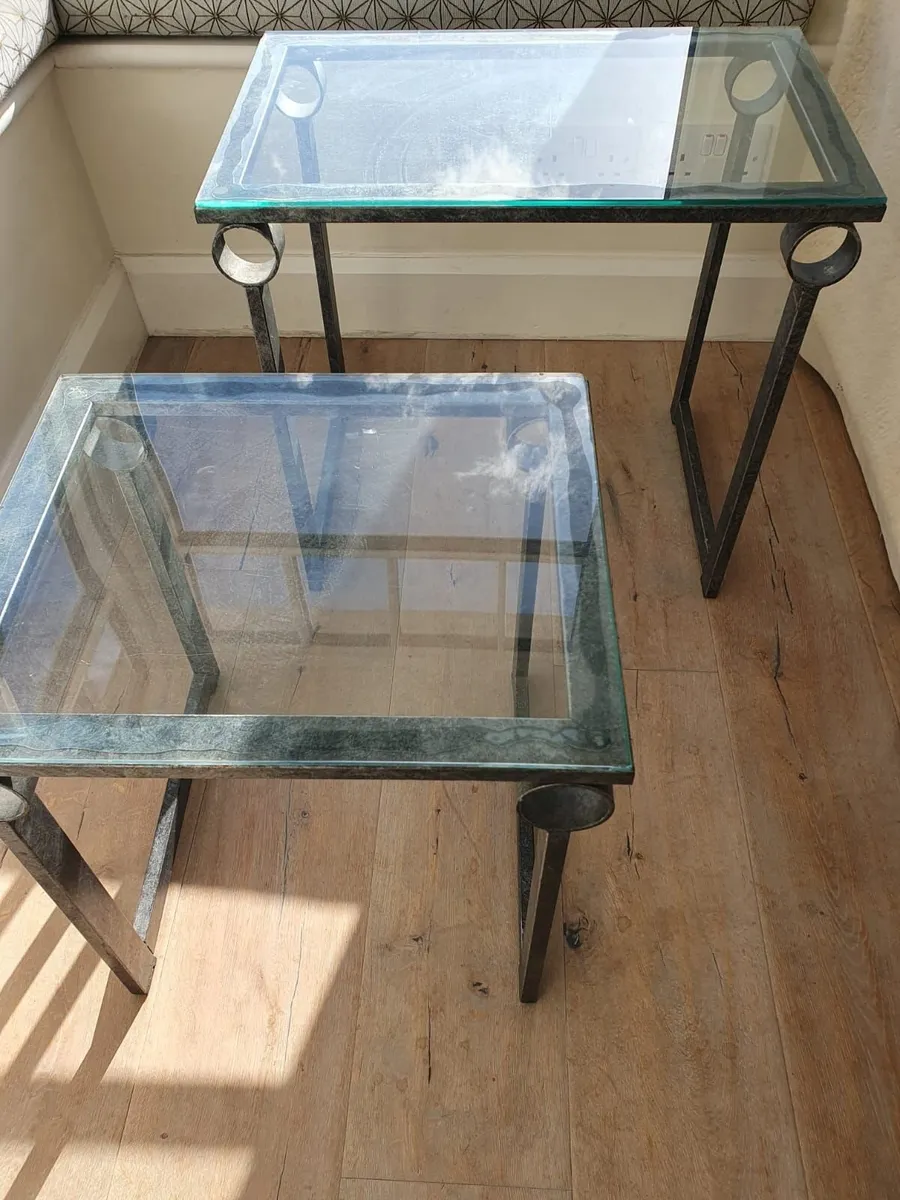 Glass top pair of coffee tables - Image 2