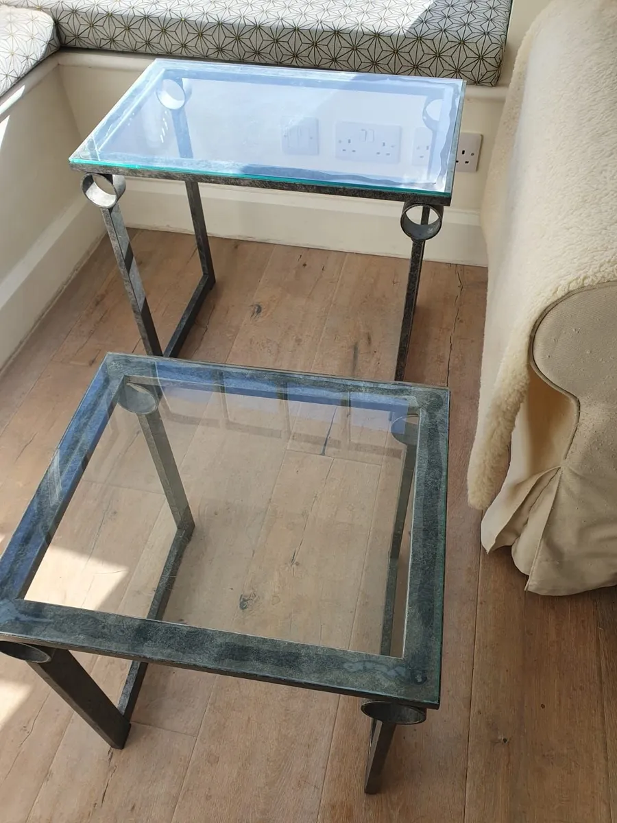 Glass top pair of coffee tables - Image 3