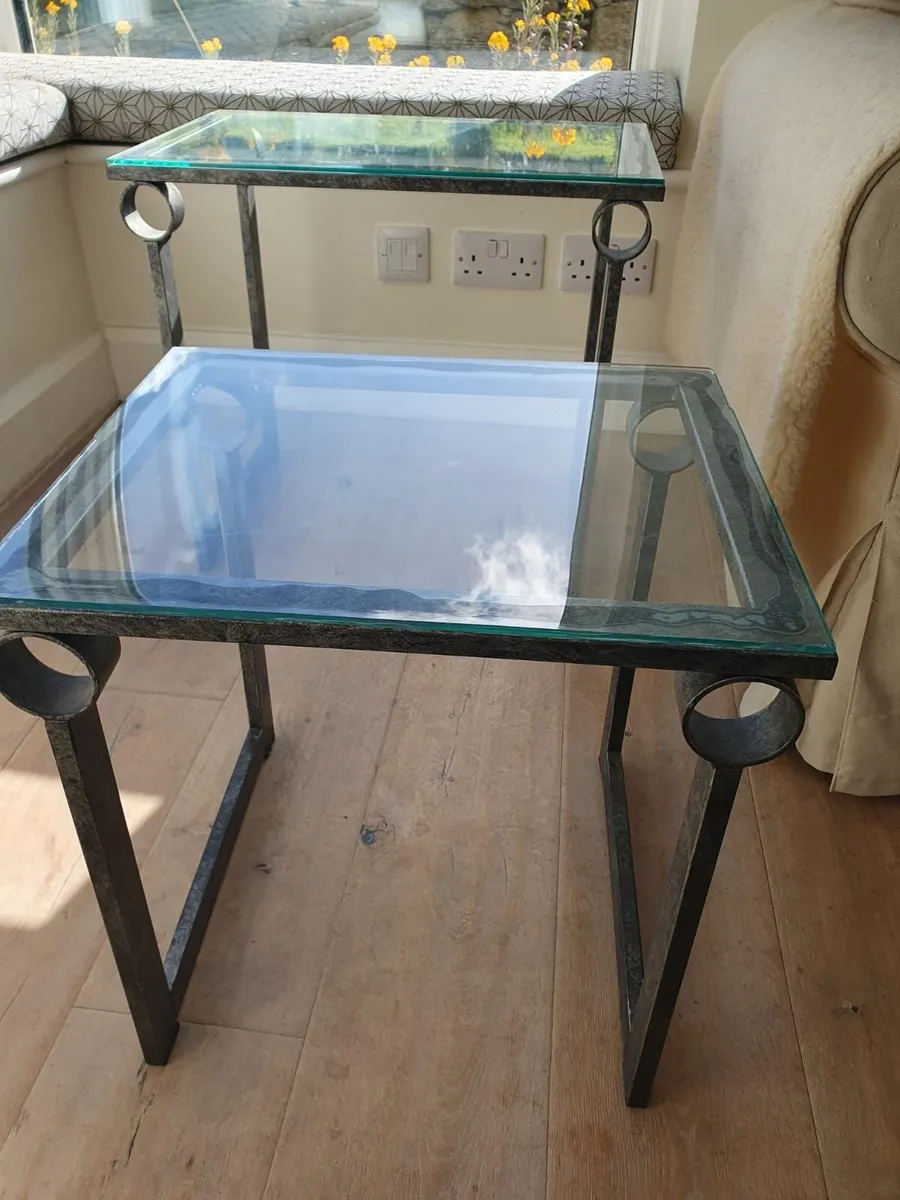 Glass top pair of coffee tables - Image 4