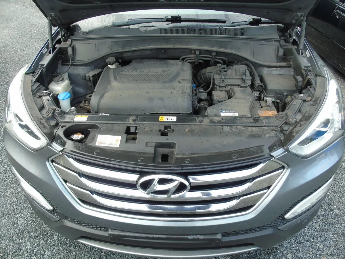 hyundai santa fe auto 4WD 2.2 diesel BREAKING D4HB - Image 4