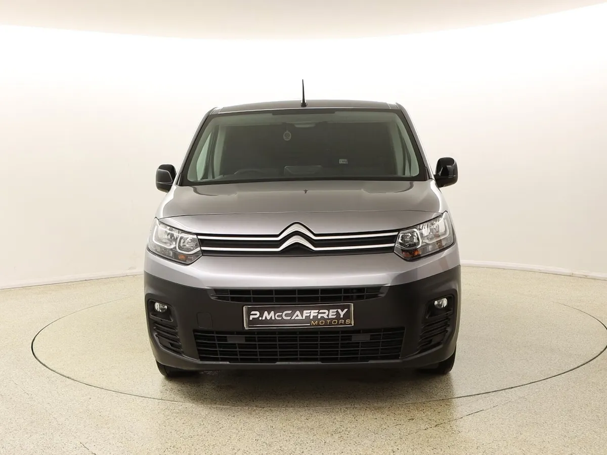 2023 Citroen Berlingo 1.5 HDI Enterprise 3 seater - Image 2