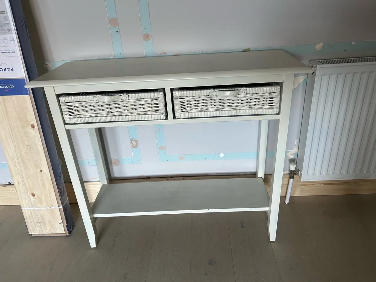 Console Table - Free! *Pending Collection* - Image 2