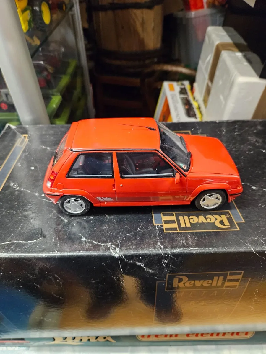 Corgi OTTO Renault 5 GT Turbo 1.18 - Image 3