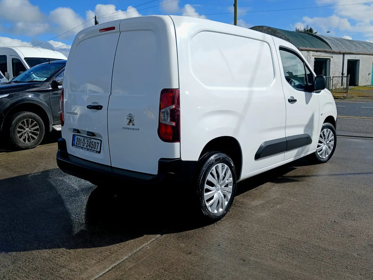2020 PEUGEOT PARTNER PROFESSIONAL DIESEL VAN - Image 2