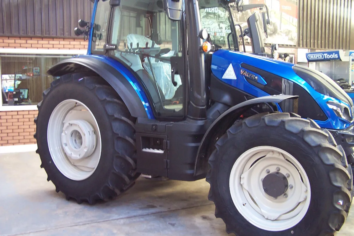 New Valtra G135 - Image 4