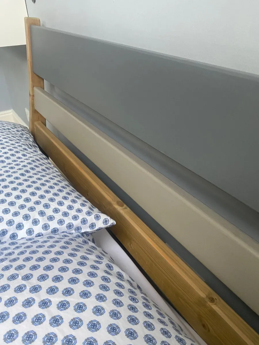 Solid pine double bed frame - Image 2