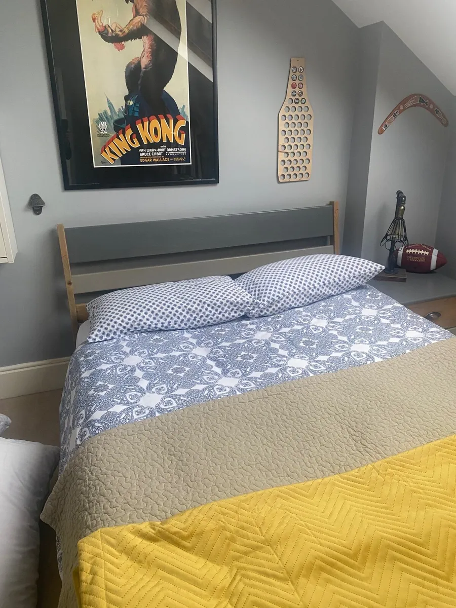 Solid pine double bed frame - Image 4