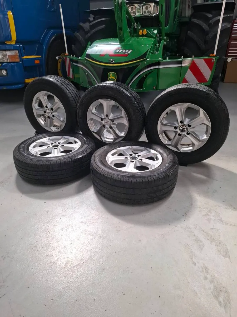 5 Vw transporter alloy wheels - Image 2