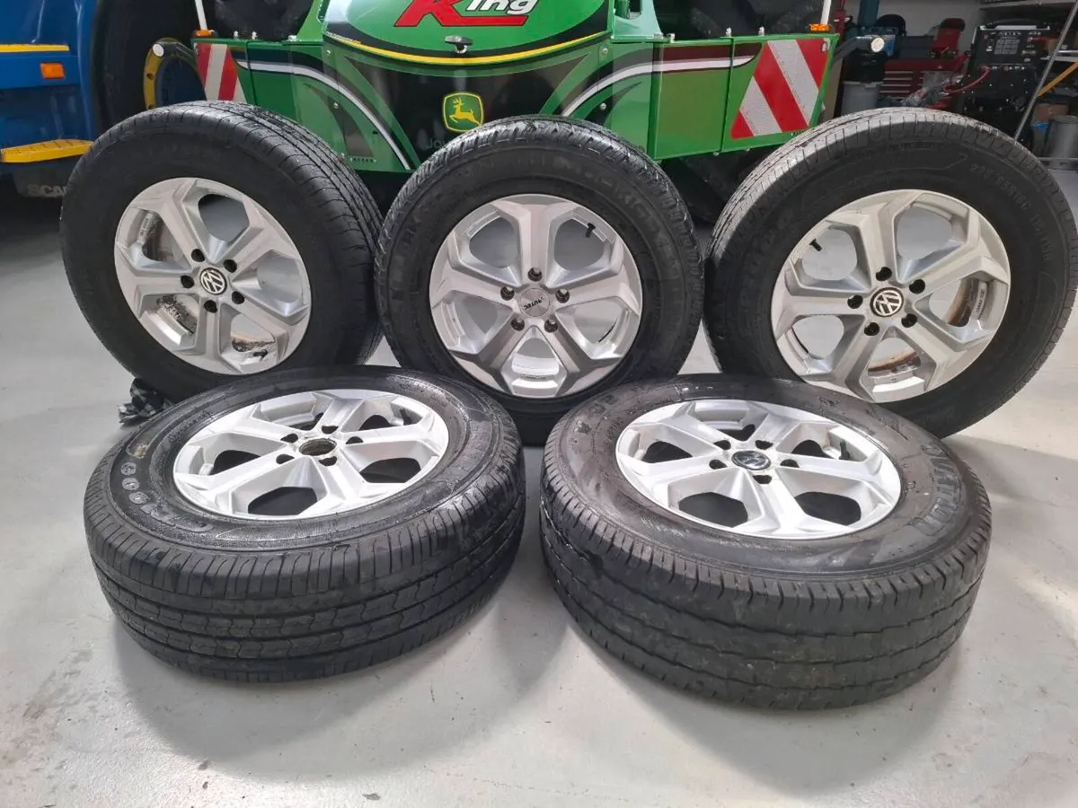 5 Vw transporter alloy wheels - Image 1