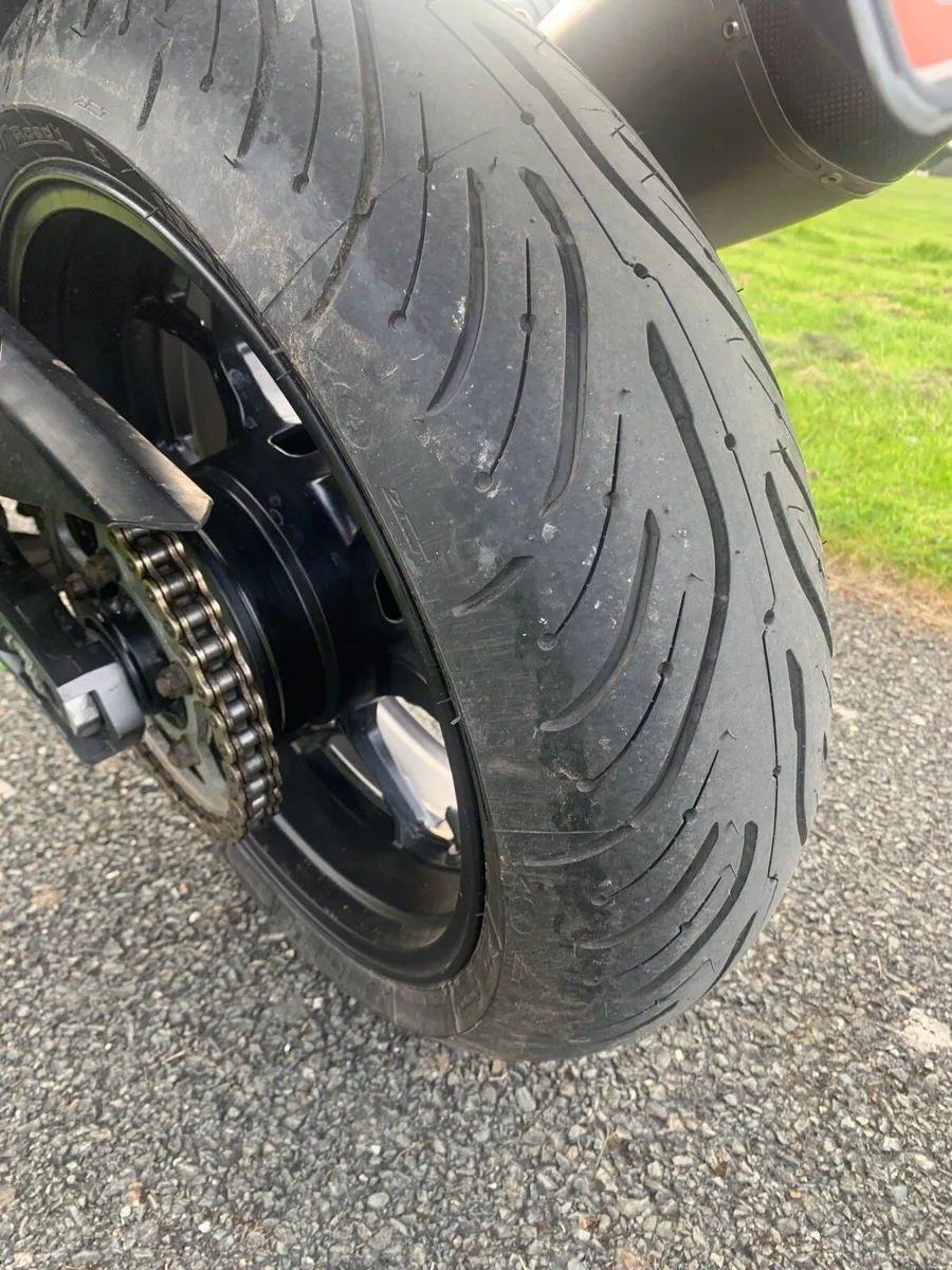 Kawasaki ZZR 1400 Performance - Image 4