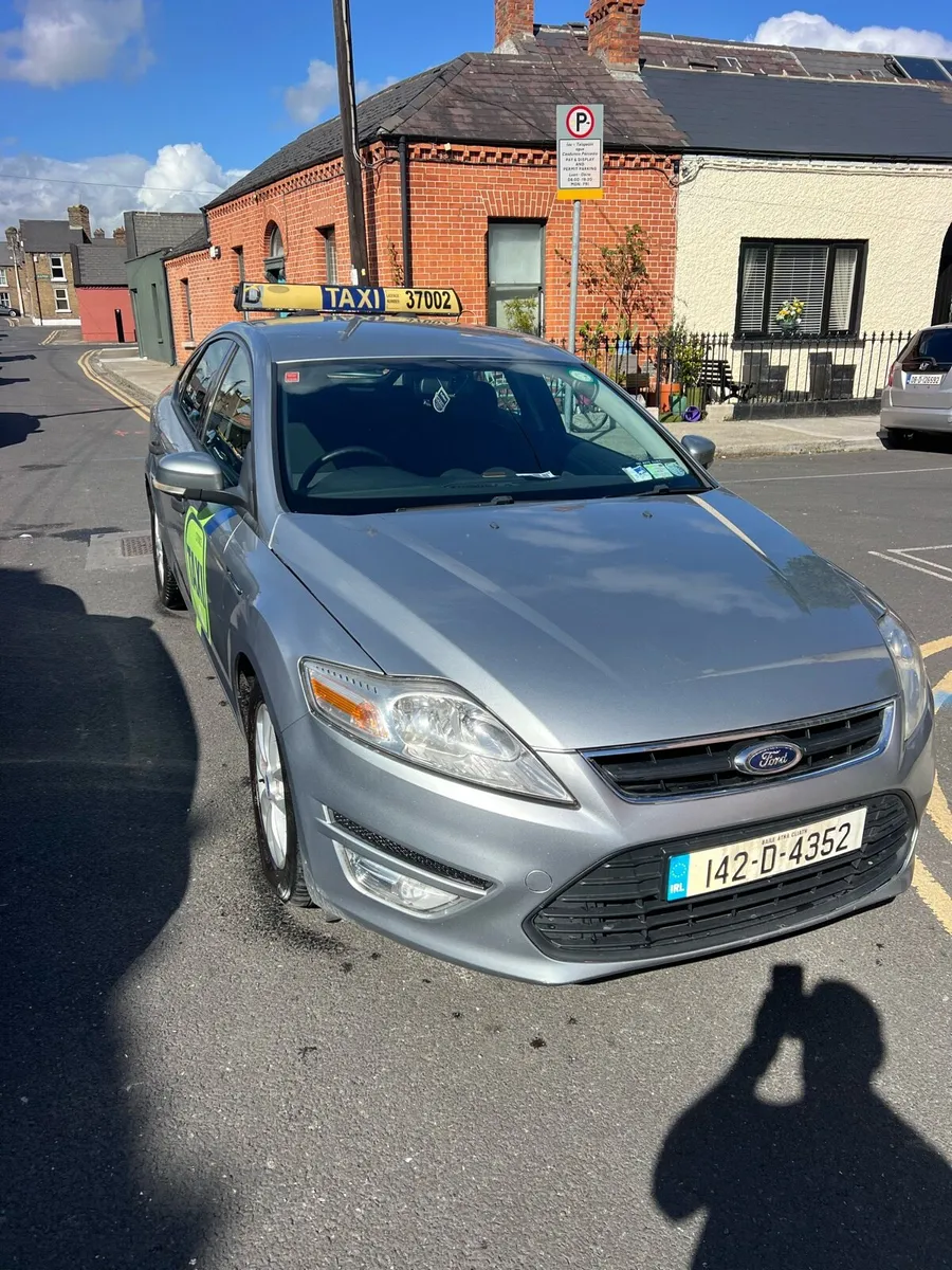 Taxi to rent - Image 1