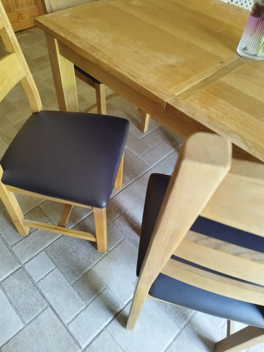 Kitchen Table & Chairs - Image 4
