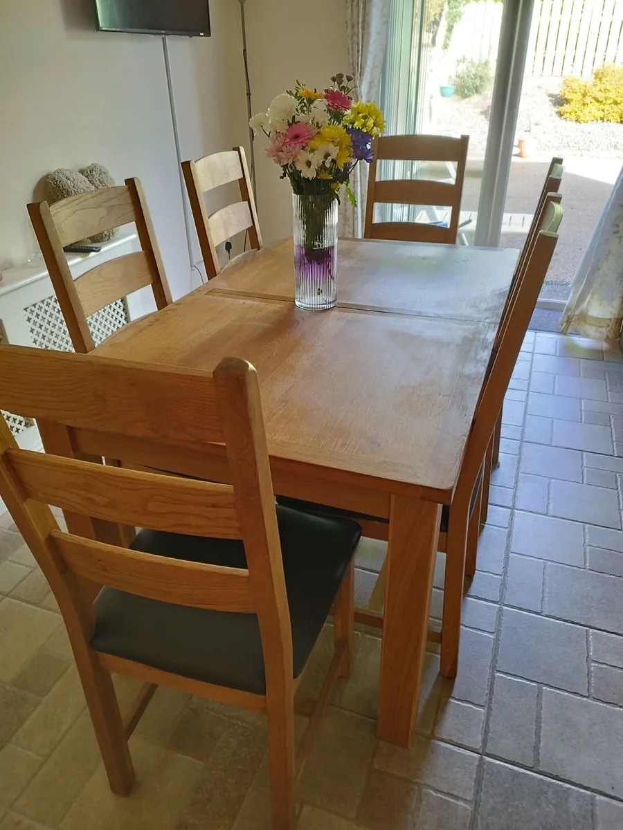Kitchen Table & Chairs - Image 1