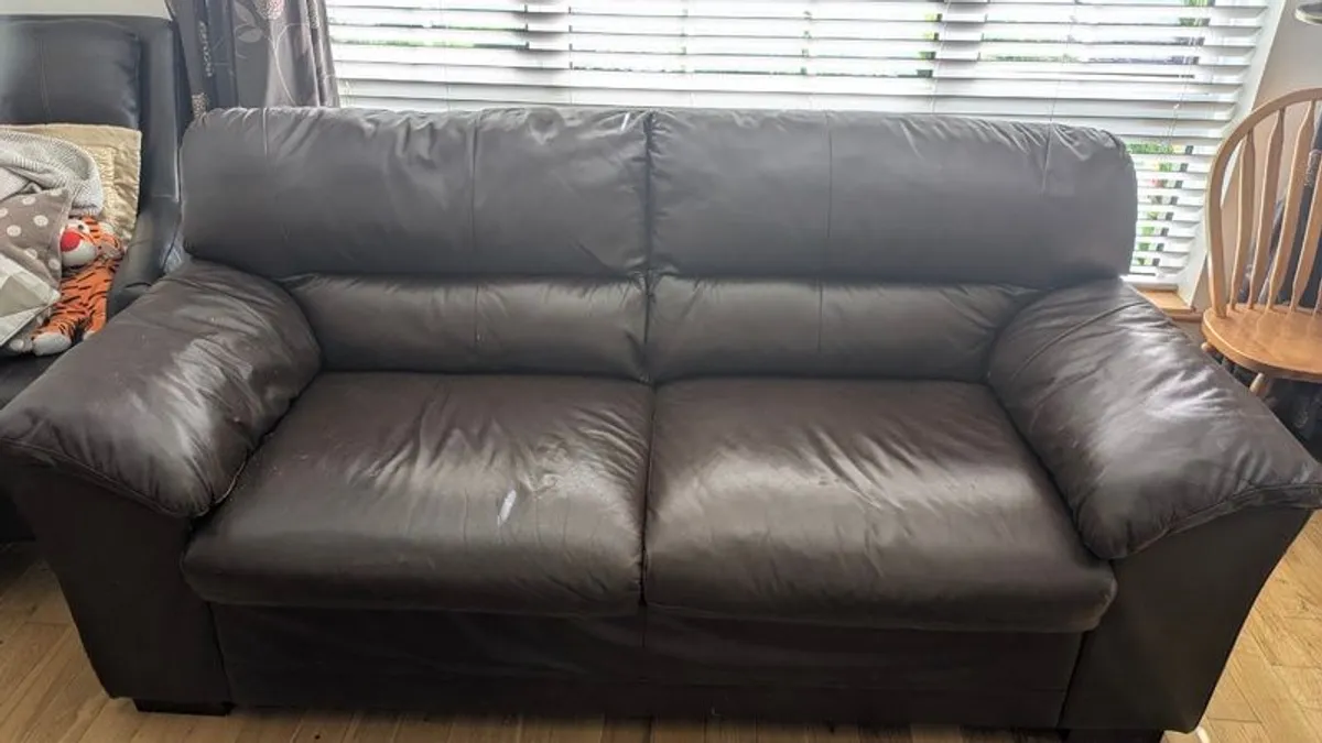 Brown leather couch set - Image 2