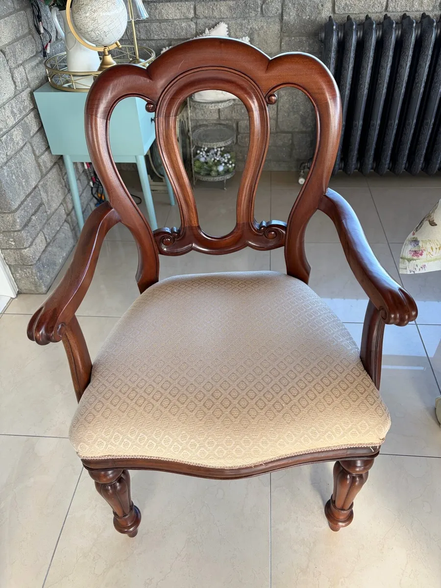 Dining chairs - Image 1