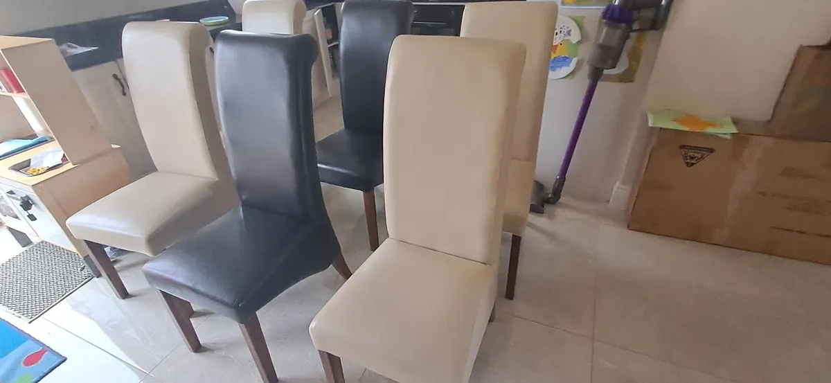 Dinning room chairs - Image 3